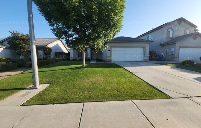 Charming 3 bedroom, 2 bathroom home located near E Berkshire Rd