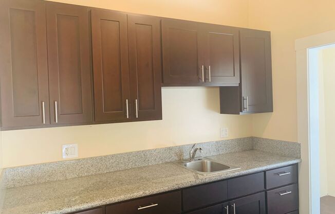 Old World Charm 2 bedroom / 1 bath