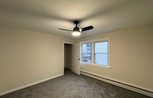 2 beds, 1 bath, $1,550