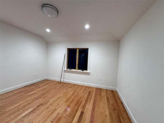 4324 222 ST