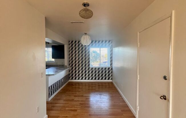 3 beds, 2 baths, 1,205 sqft, $2,075, Unit 122