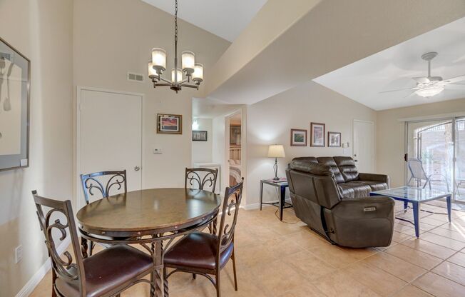 2 beds, 2 baths, $1,650, Unit # 1071