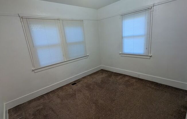 2 beds, 1 bath, $1,750