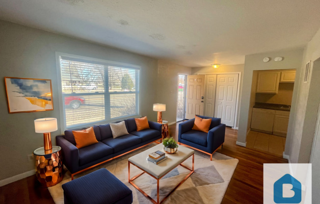 5th Avenue Apartments