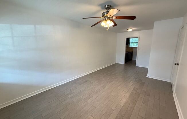 pc-San Juan Ave 5211-5215 (Duplex)