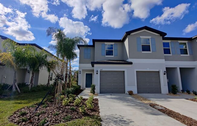 1607 Cassius St