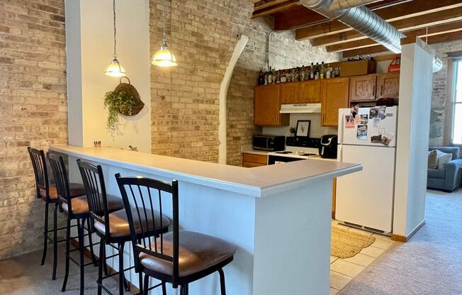 2 beds, 2 baths, 1,025 sqft, $2,025, Unit 318