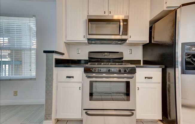 10878 Aderman Ave, Apt 170