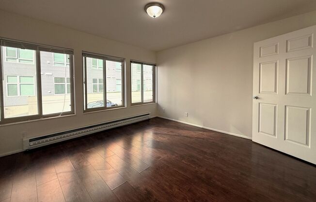 2 beds, 1 bath, 619 sqft, $1,875, Unit 205