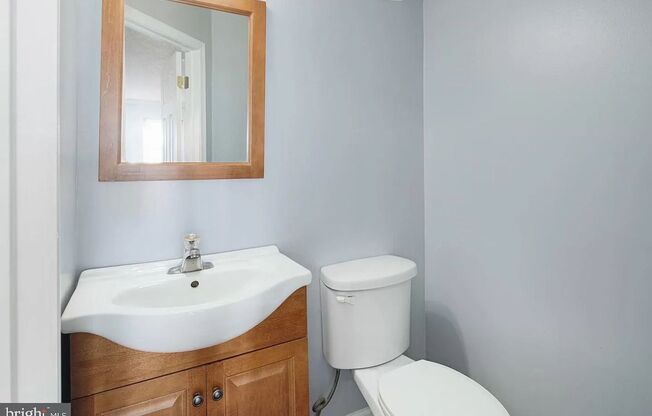Bright 3 bed 1.5 bath