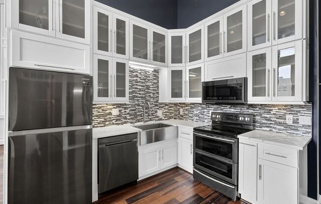 1 bed, 1 bath, 697 sqft, $1,850, Unit 306e
