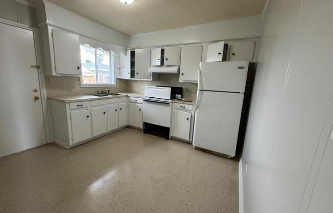 2 beds, 1 bath, $735