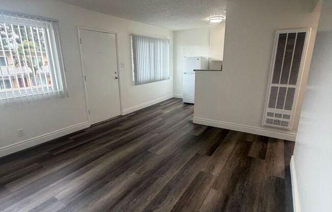 15325 Holiday Garden Apartments
