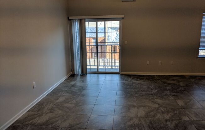 2 beds, 2.5 baths, $2,350, Unit 202