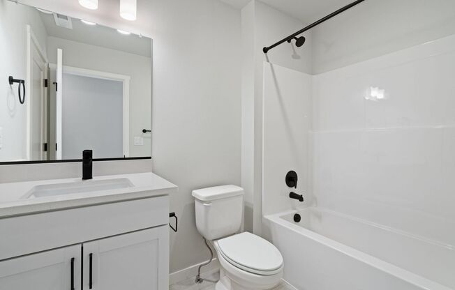 3 beds, 2.5 baths, 1,475 sqft, $2,595, Unit 3342