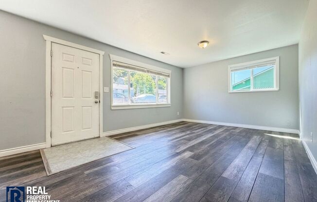 3333 3335 WARD AVE