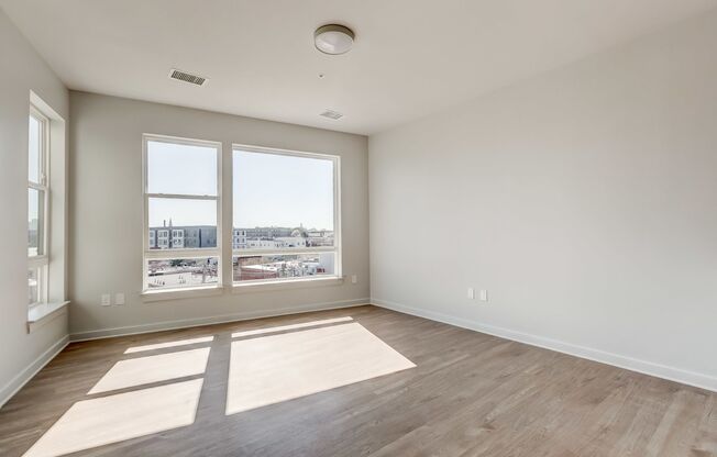 For Rent: Modern Urban Living at 115 W Hamburg – Your Ideal City Retreat Awaits!