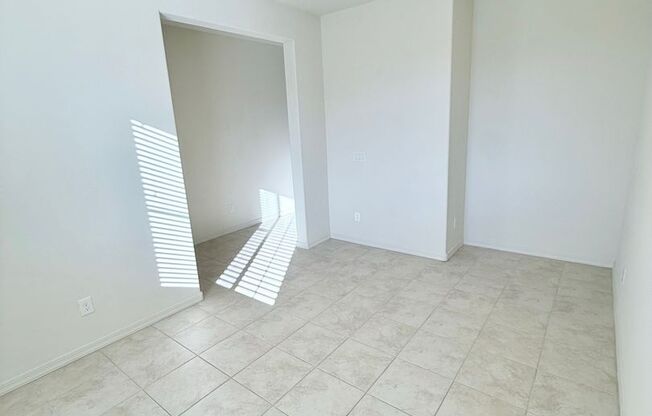 BEAUTIFUL Home in San Tan Valley with Mountain View’s! A Must See!