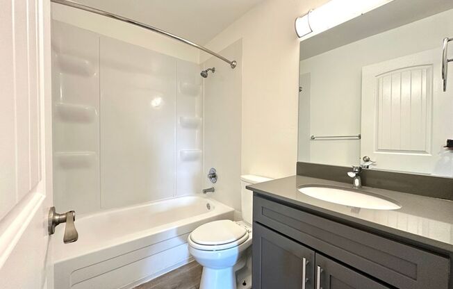 2 beds, 1 bath, 695 sqft, $1,515, Unit 23