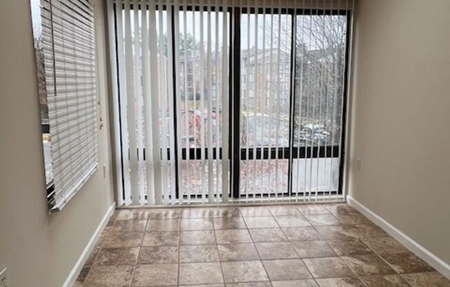 TOP LEVEL 2 BEDROOM 2 BATH CONDO IN FARMINGDALE ESTATES