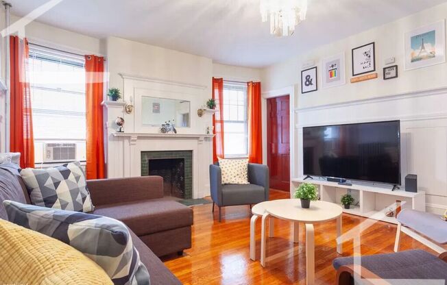 Charming 4 Bedroom-No Broker Fee