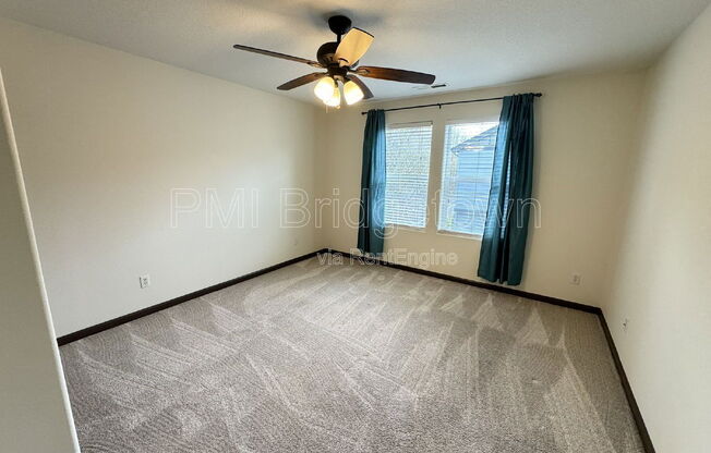 4 beds, 2.5 baths, 1,955 sqft, $2,795