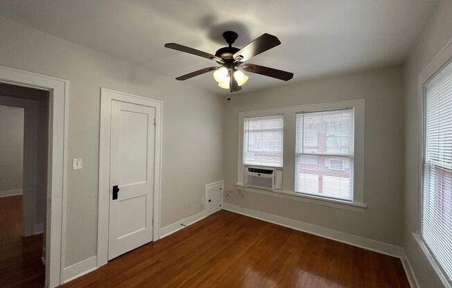 2 beds, 1 bath, $1,295, Unit B3610