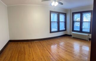 1786-1788 Hennepin Ave. S
