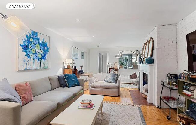 54 SIDNEY PL