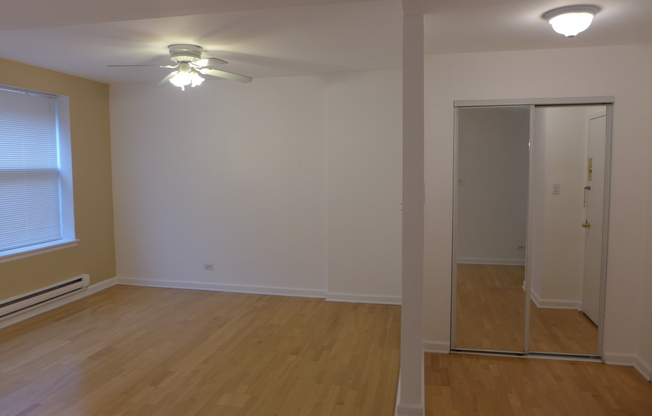 2 beds, 1 bath, 900 sqft, $1,825, Unit 800