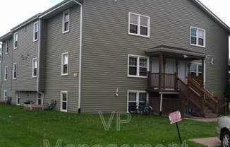2218 EMERALD DR