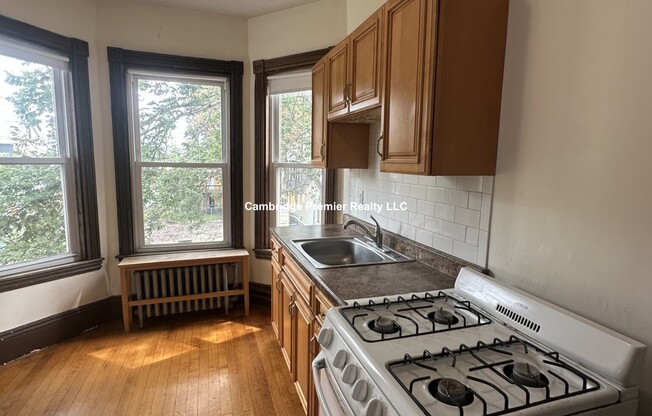 72 Thurston St.