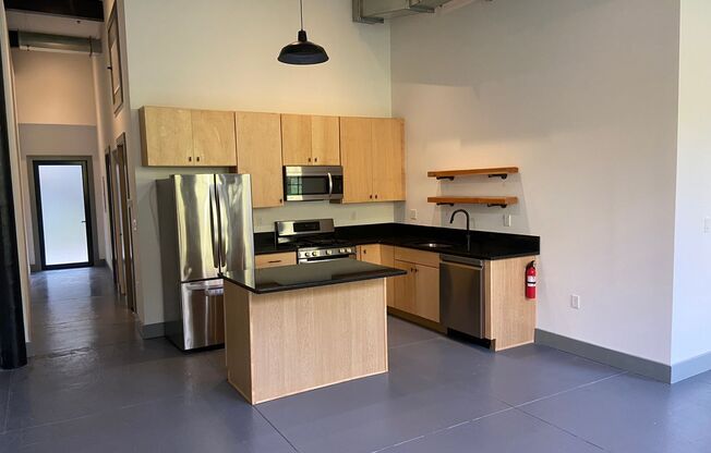 1253 Simon Blvd.