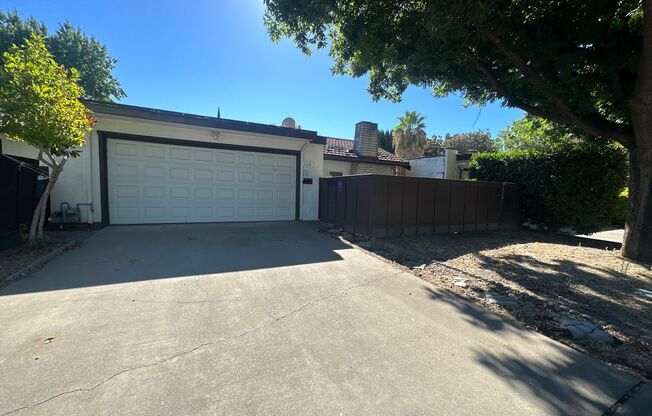 308 N RIVERSIDE DR