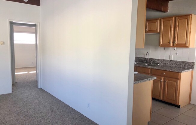 2 beds, 1 bath, $2,650, Unit 8