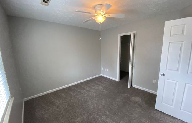 2 beds, 2 baths, 1,350 sqft, $1,525, Unit 26