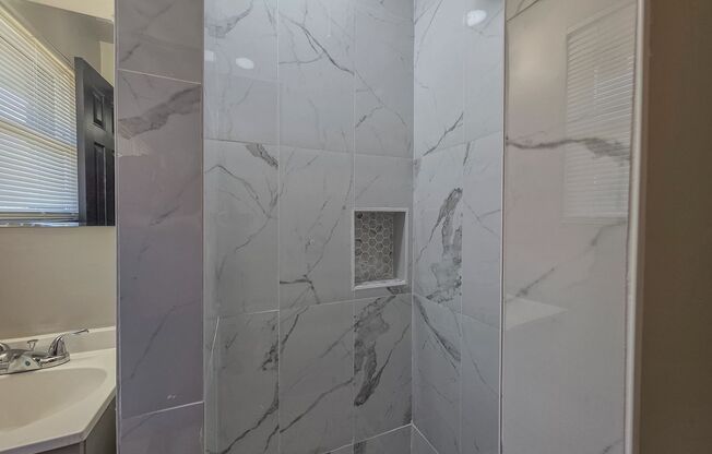 Fully Renovated 3-Bedroom Home in Bethany – Sleek Modern Finishes & Open Concept Living!