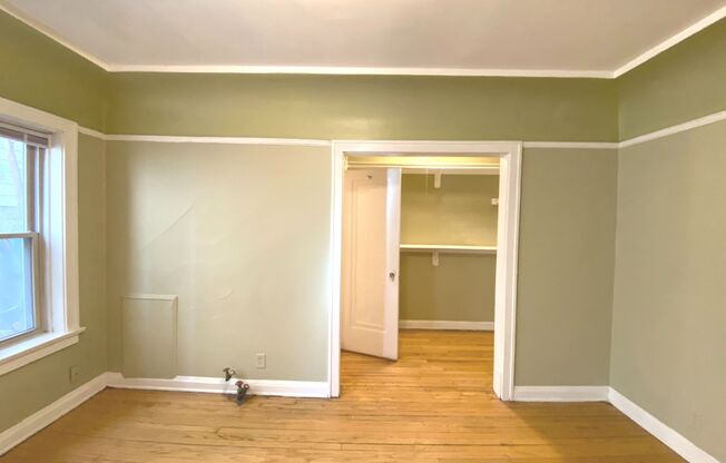 Studio, 1 bath, $825, Unit 05