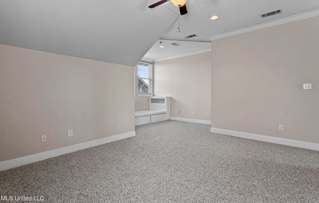 2 beds, 1.5 baths, $1,700, Unit UNIT 203