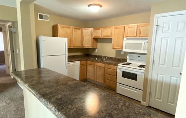 2 beds, 1 bath, 800 sqft, $855, Unit 3620-16