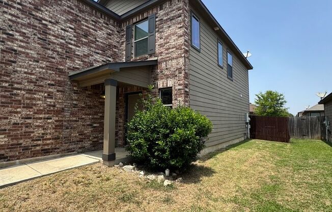 Ready for Move In! Spacious 4 bedroom 3 bath in Southton - Southeast SA