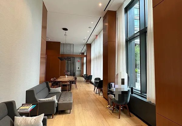 550 VANDERBILT AVE