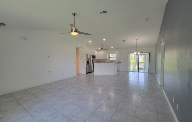 322 SW 23 ST