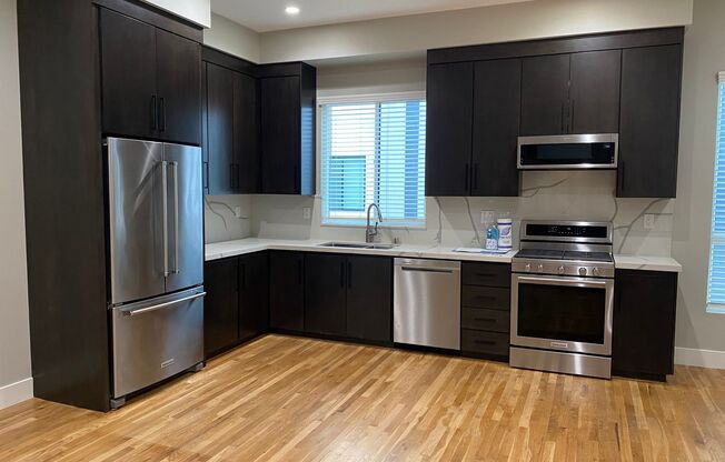 Modern 3B/3BA w/ Attached DOUBLE CAR Garage! AIR CONDITIONING! LARGE DECK!