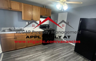 4 beds, 1 bath, $1,300, Unit 1R