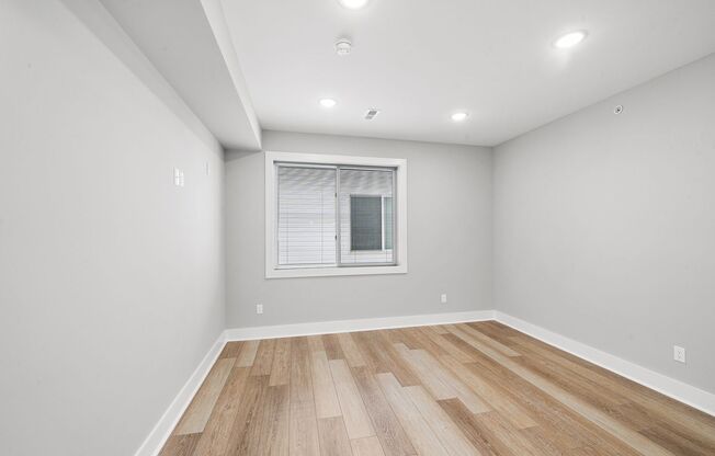 1 bed, 1 bath, 493 sqft, $1,499, Unit 303