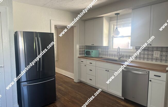 2 beds, 1 bath, $1,700