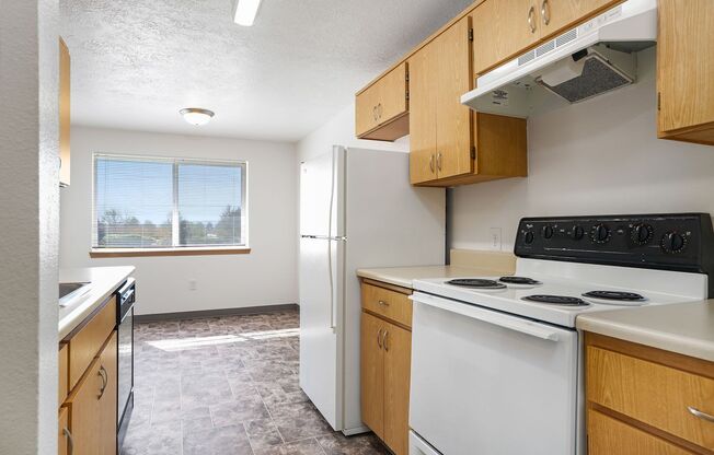 2 beds, 1 bath, 850 sqft, $1,350, Unit 1565-103