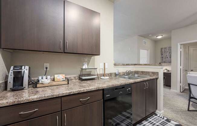 Welcome to Spring Creek Apartments in Crestview