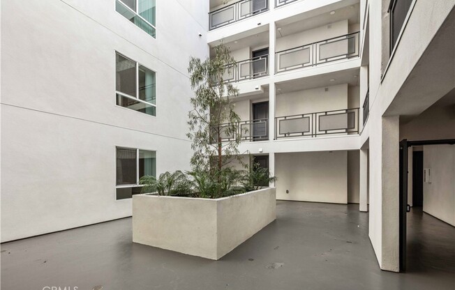 2 beds, 2 baths, 1,065 sqft, $2,751, Unit 308